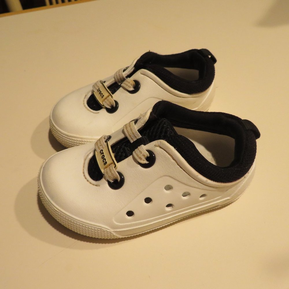 Gently Used Toddler Crocs Shoes Sz. 6